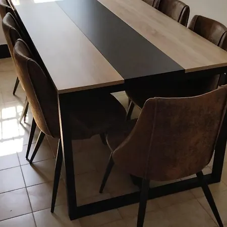 Casa Centrica En ジローナ