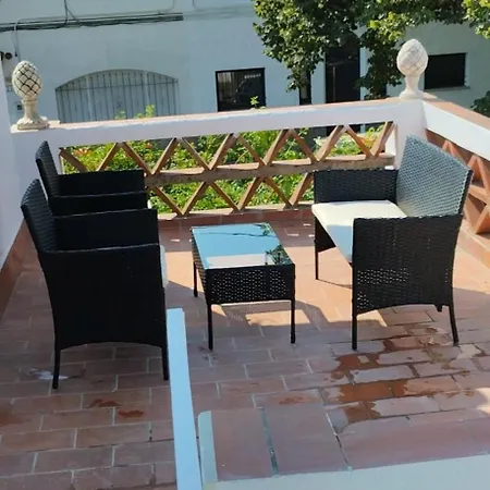 Casa Centrica En ジローナ